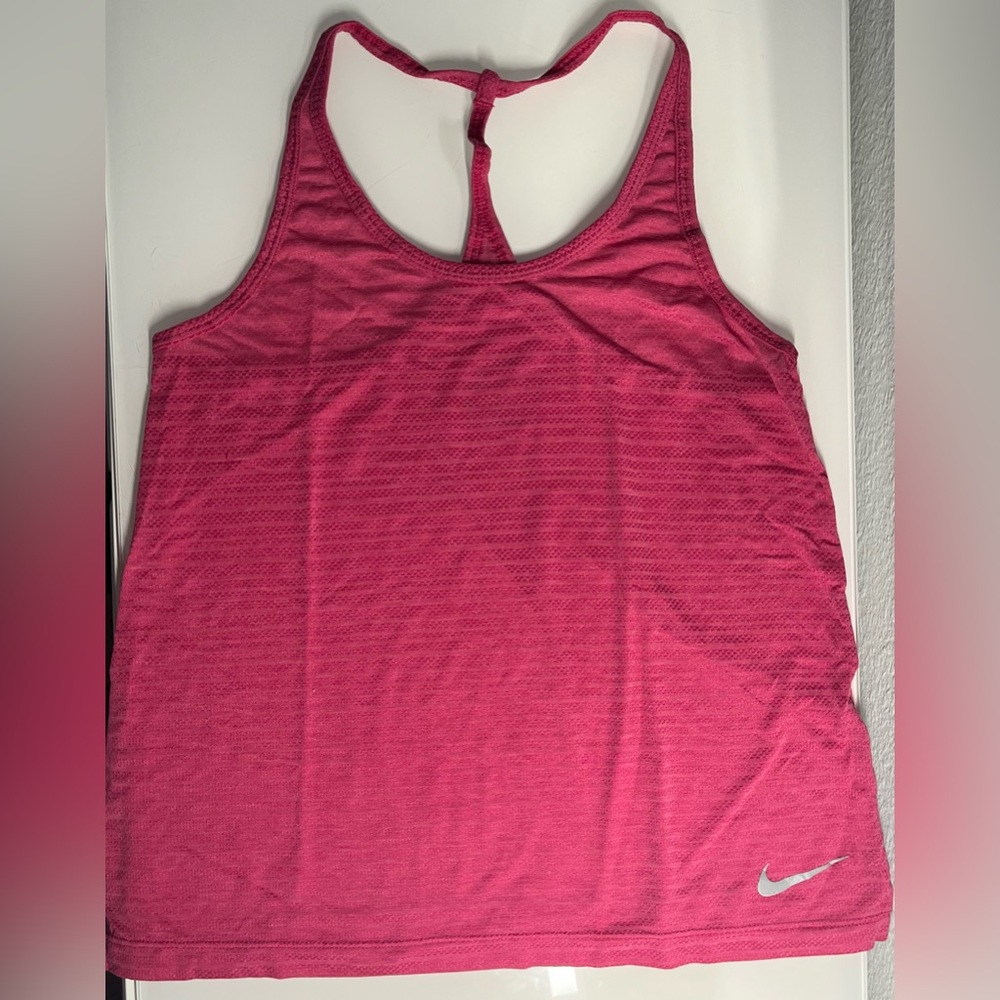 nike sports tank